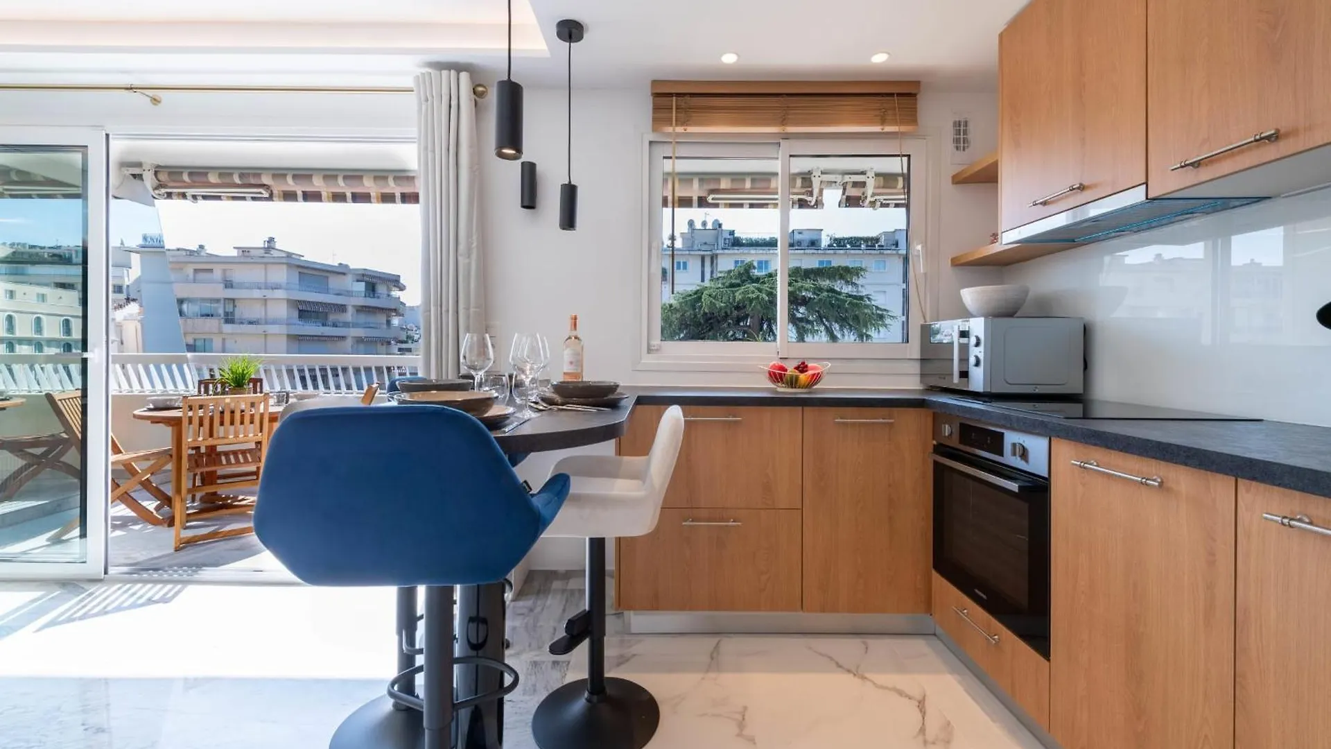 Spacious 1-Br Apartment With Terrace Heart Of Cannes 0*,  France
