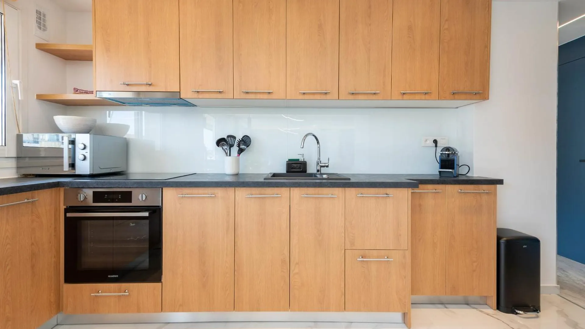 Spacious 1-Br Apartment With Terrace Heart Of 戛纳 0*,